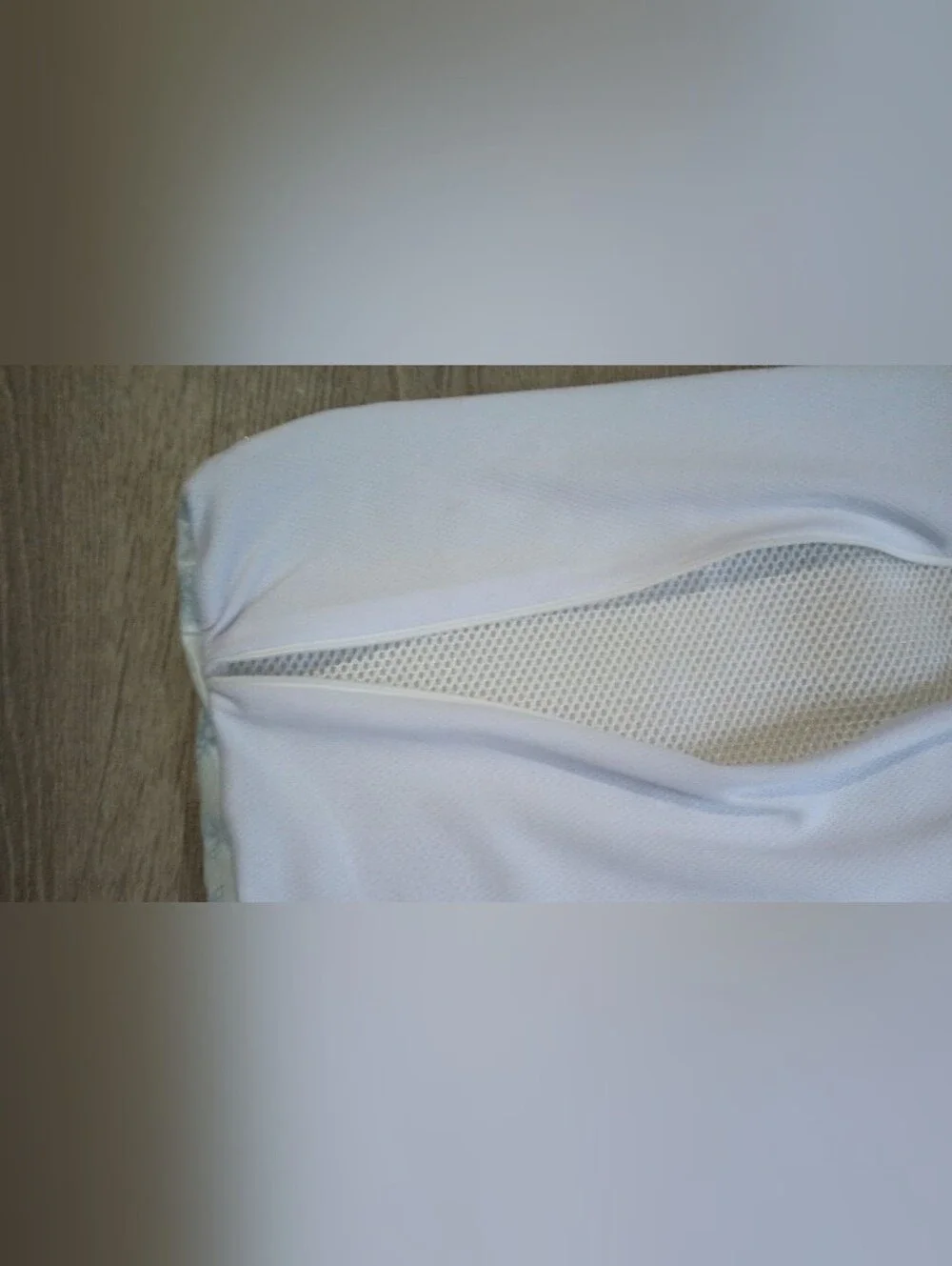 Cooling Gel Pillow Protector (Lt Blue/White) A-50